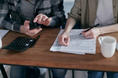 impuesto, contribución y tasa